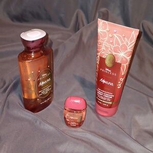 NWT Discontinued Sent Disney Moana Body Wash Set - Pink and Orange 3 Piece Set
